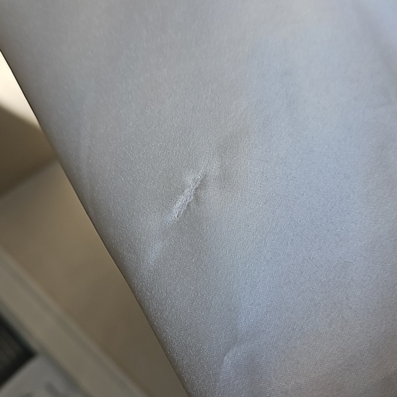 Size 4 ivory Satin trumpet wedding dresses with godet pleats, like new condition - Picture 11 of 16